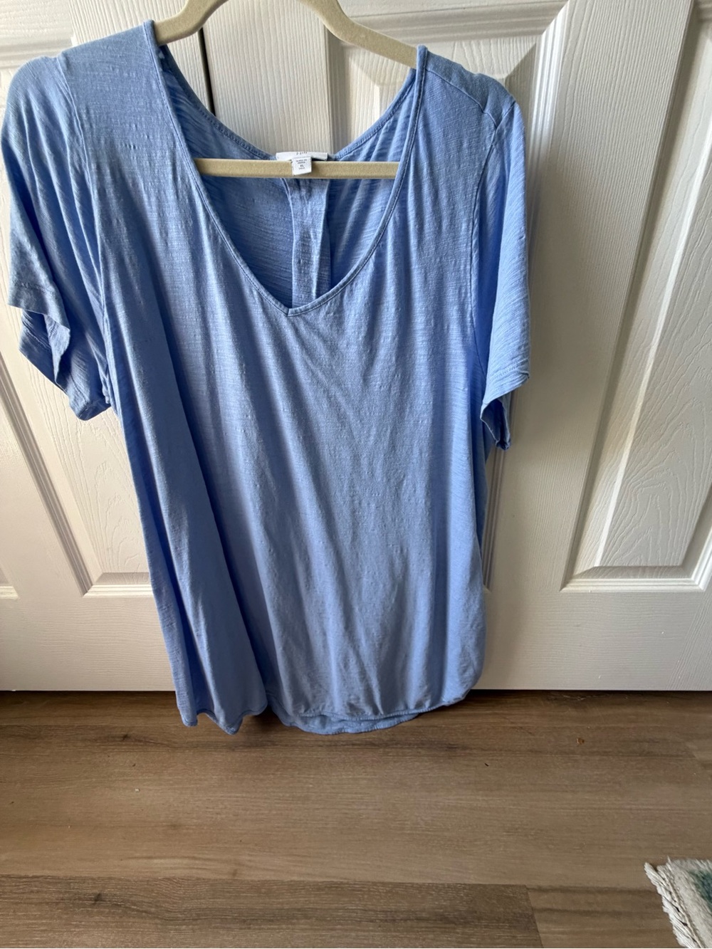 J. Jill Light Blue V-Neck Short Sleeve Tee